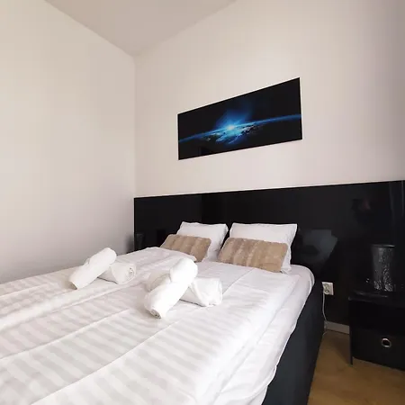 Apartment Szeroka 33 A-c By Homeprime Krakow