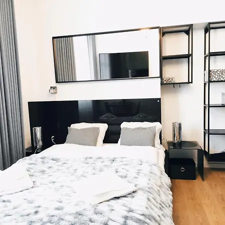 Szeroka 33 A-c By Homeprime Apartment *
